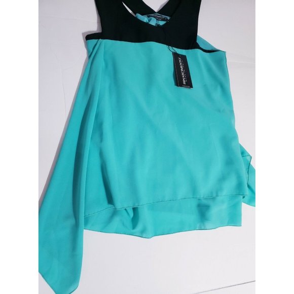 Rinascimiento Top Large Asymmetrical Hem - Picture 3 of 4